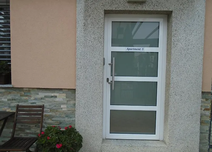 아파트 알로 아파트먼트 '빌라 클라라' *