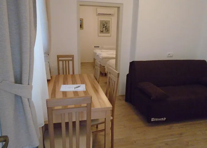 알로 아파트먼트 '빌라 클라라'