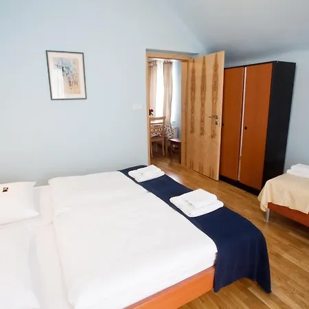 Alo Vila Klara לובליאנה